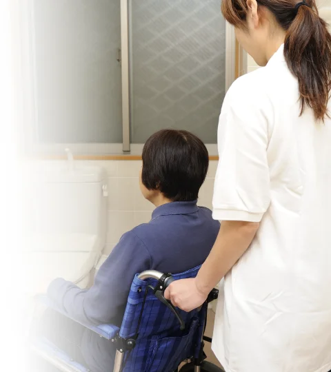 ご自宅での介護を支援するスタッフ